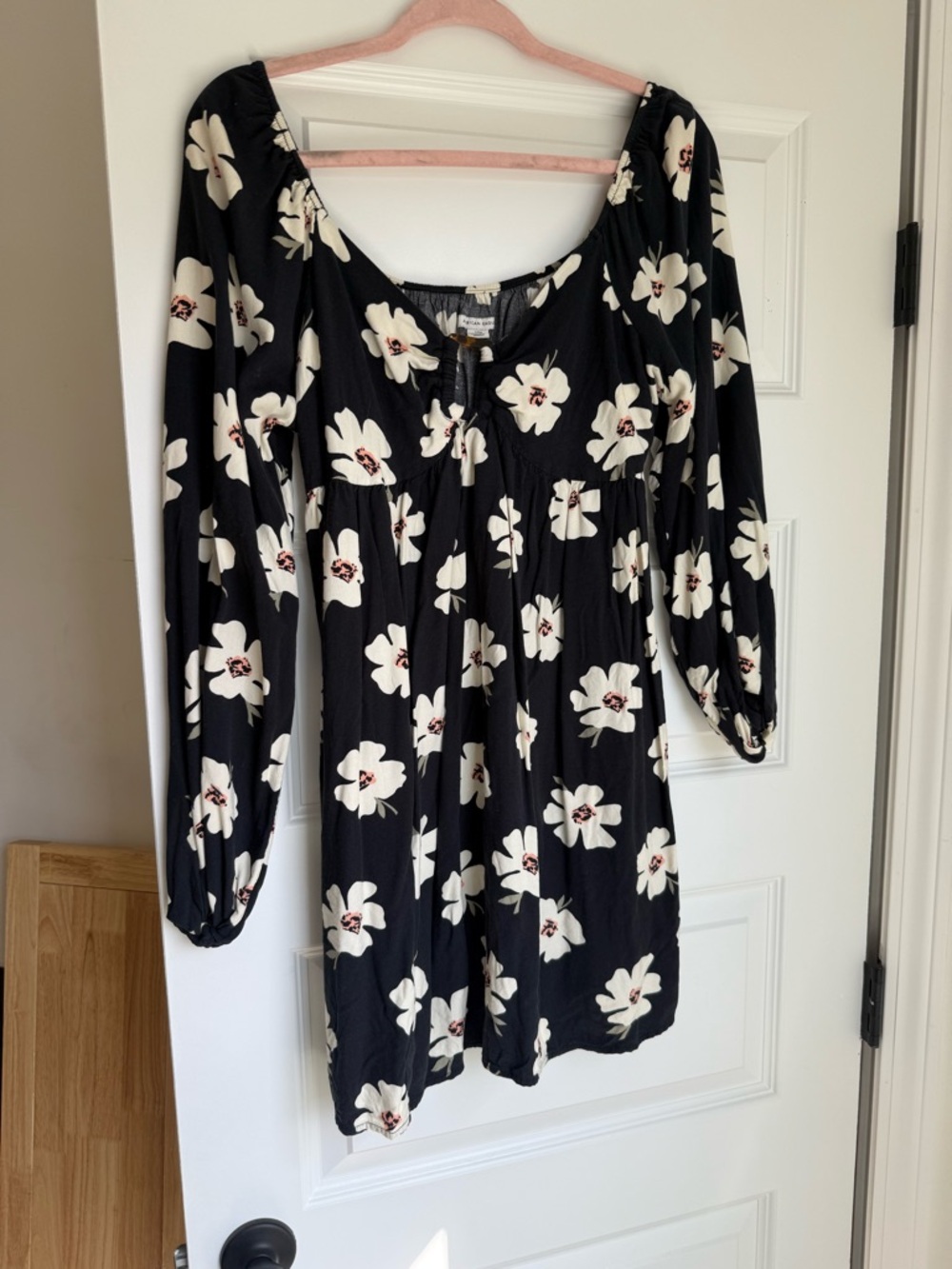 American Eagle Black and White Floral Dress